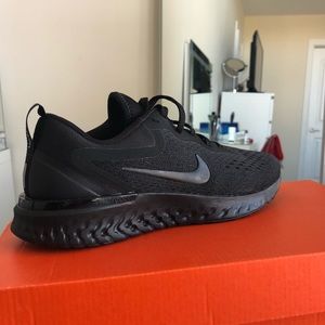 SOLD BRAND NEW W7.5 Nike Odyssey React Black/Black